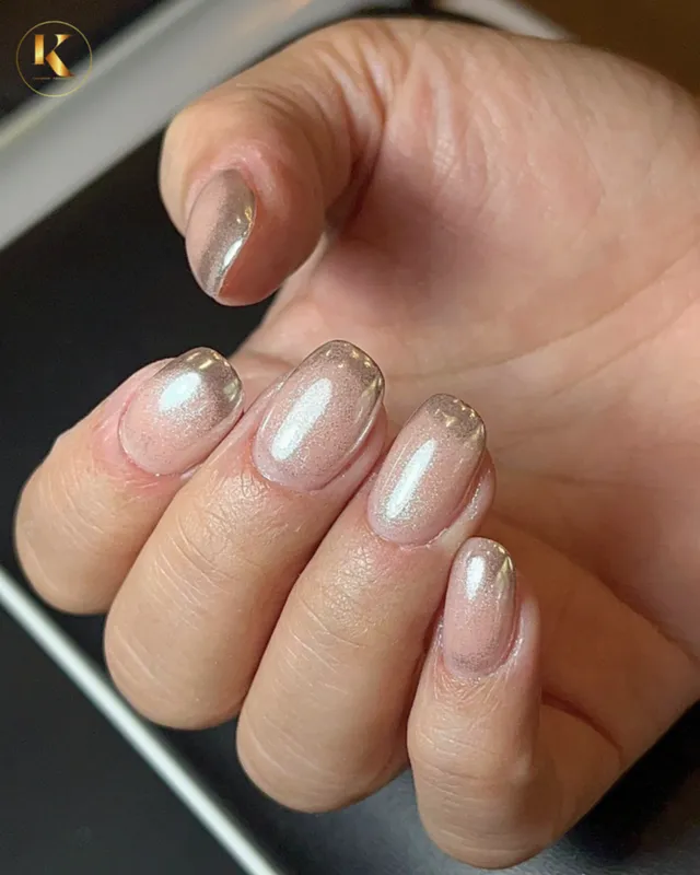 Réalisation ongles Kusuka — pose gel